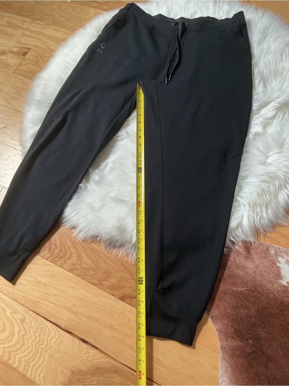 On Running Black Men's Joggers with Drawstring Waist Size XXL - Picture 6 of 6